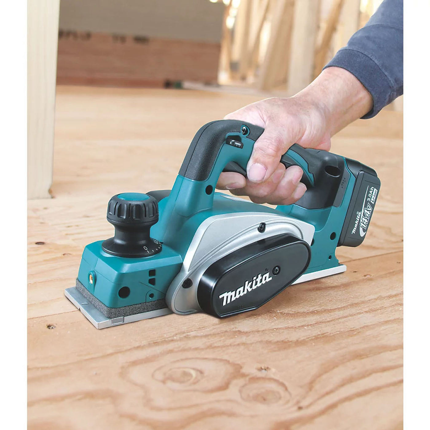 Makita Planer Cordless DKP180Z 18V LXT LiIon Soft Grip Handle 14000Rpm Body Only - Image 3