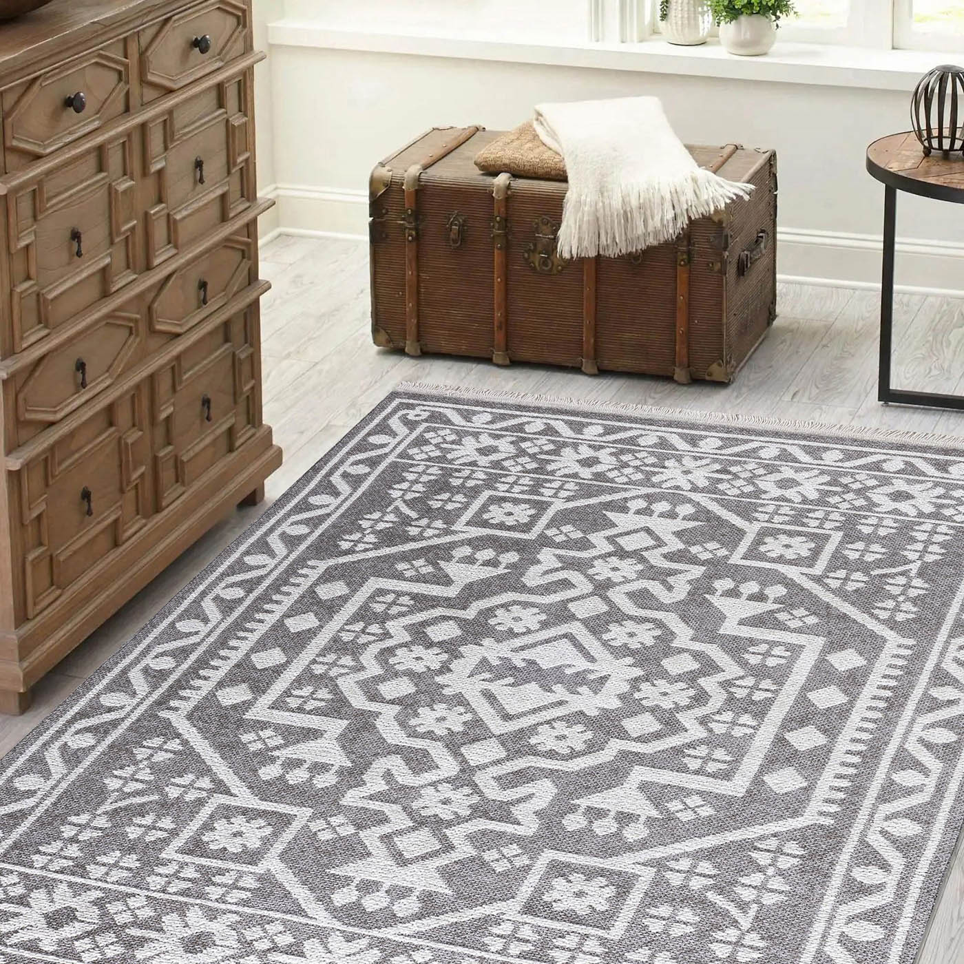 Medium Rug Vintage Medallion Grey Hardwearing Traditional (L)170cm x (W)120cm - Image 4