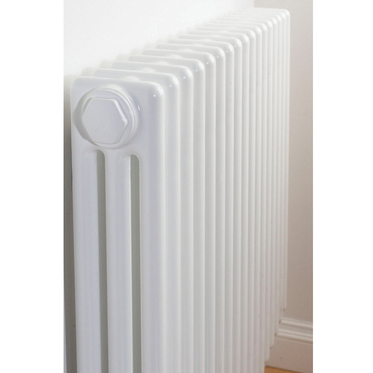 Acova 3 Column Radiator White Horizontal 1857BTU Period Style H30xW81.2cm - Image 1