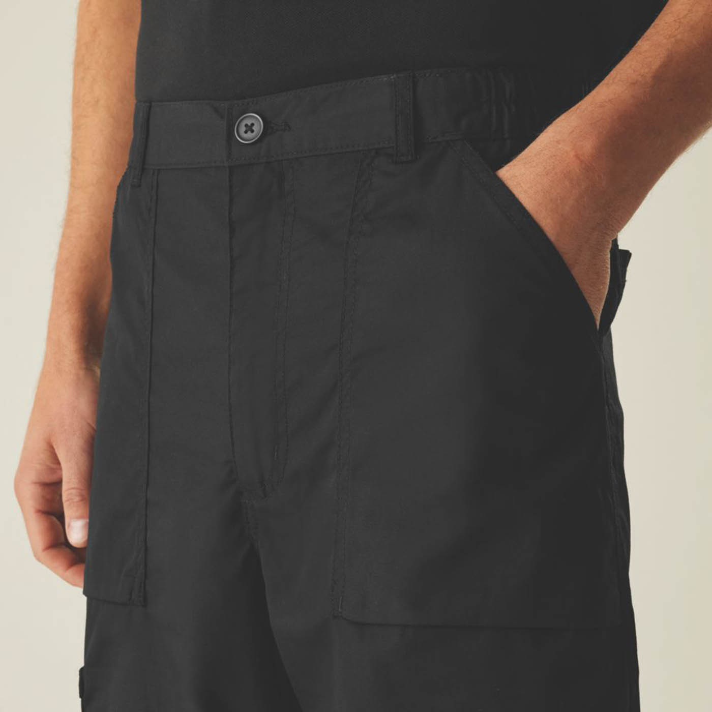 Regatta Work Trousers Mens Regular Fit Black Stretch Multi Pockets 32W 31L - Image 3