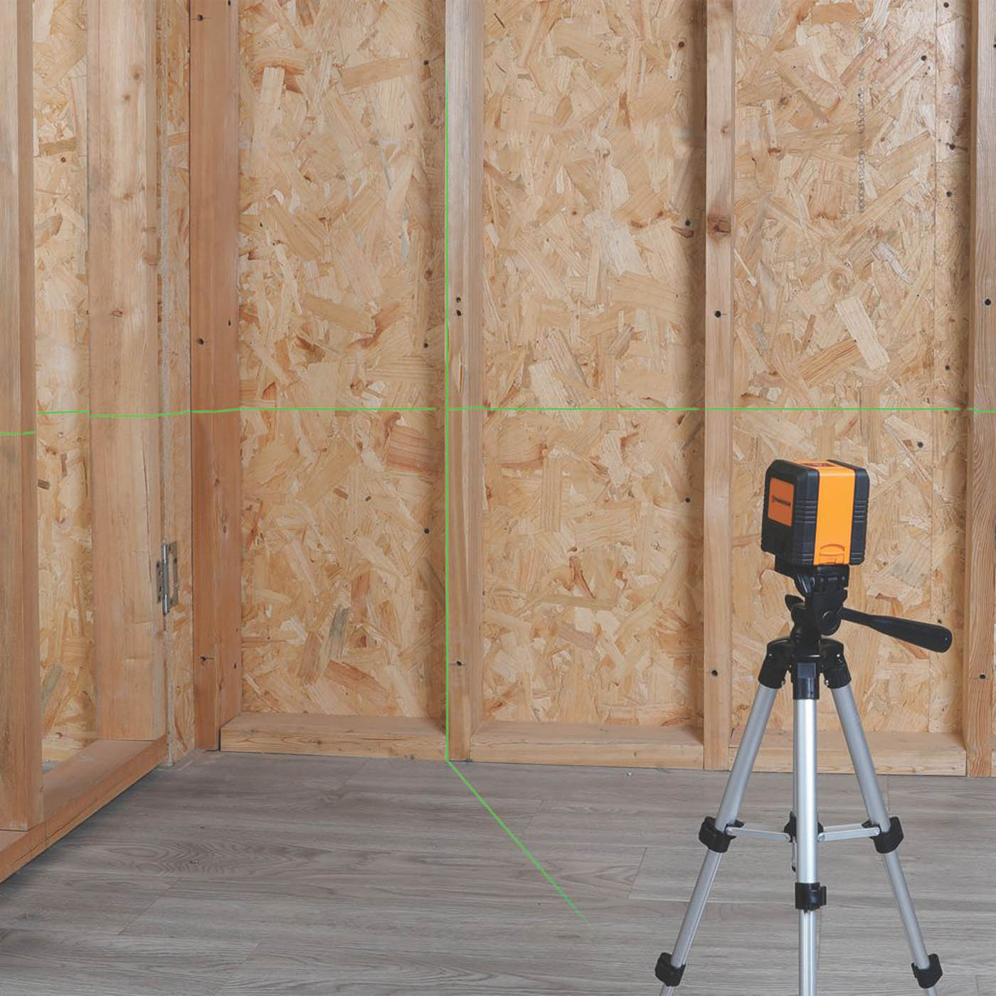 Magnusson Green Self-Levelling Cross-Line Laser Level with Tripod - Image 4
