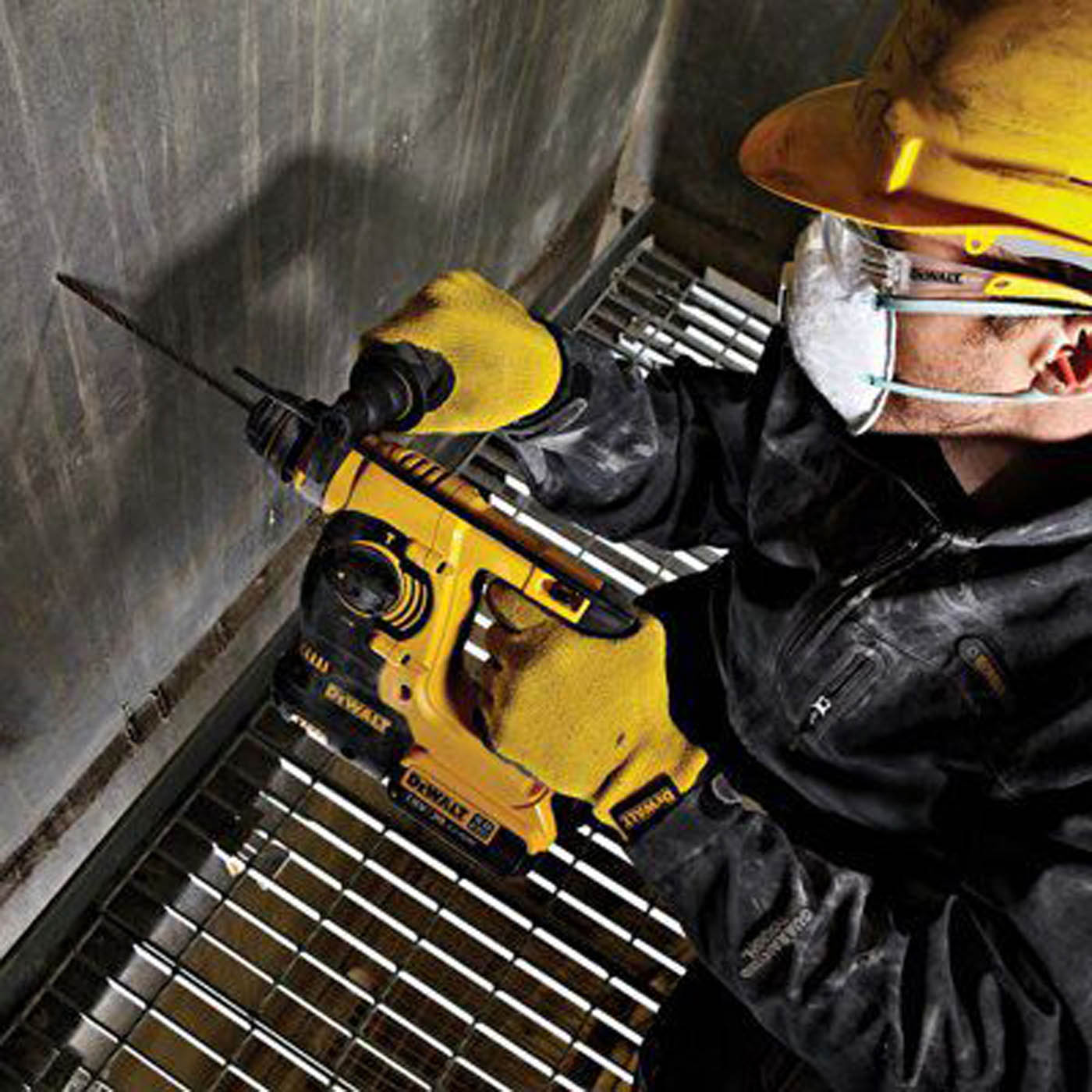 DeWalt Hammer Drill SDS+ DCH253N-XJ Cordless LED Work Light 18V Body Only - Image 4