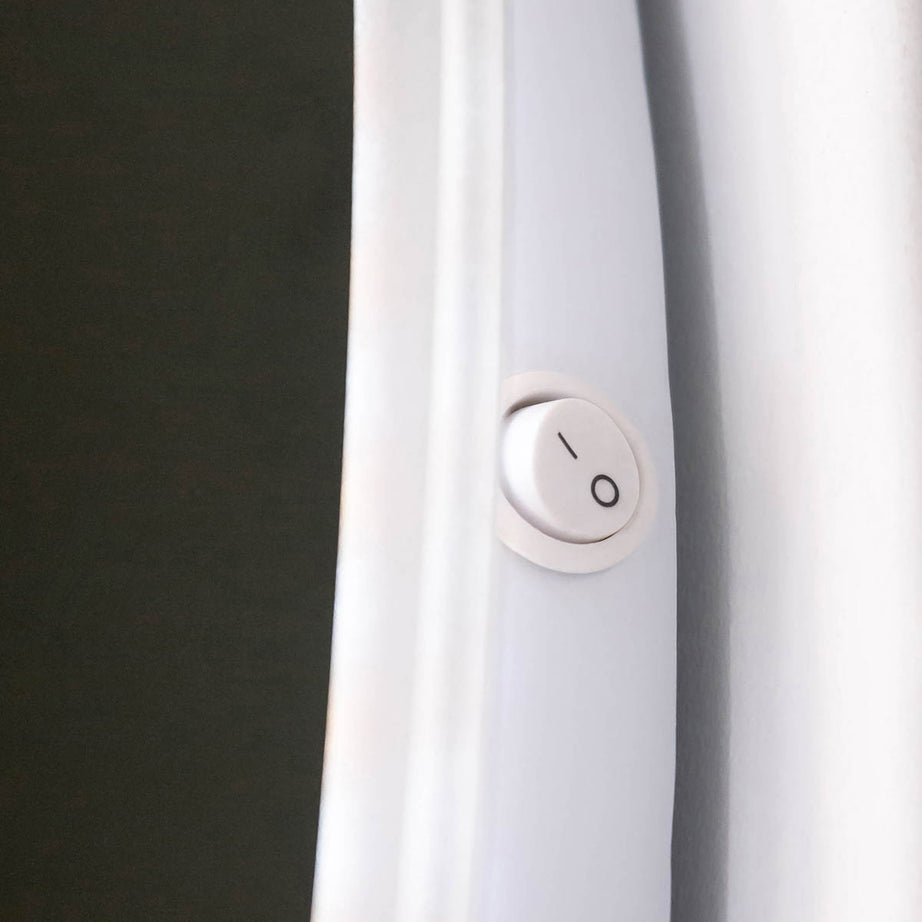 Sensio Bathroom LED Mirror Illuminated Round Wall-Mounted CCT Touch (W)60cm - Image 3
