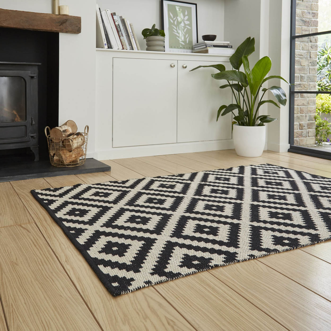 Medium Rug Black White Geometric Woven Effect contemporary (L)170cm x (W)120cm - Image 4