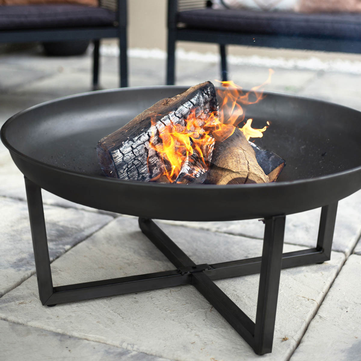 La Hacienda Firepit Garden Round Brookdale Durable Steel Matt Black (W)77cm - Image 1
