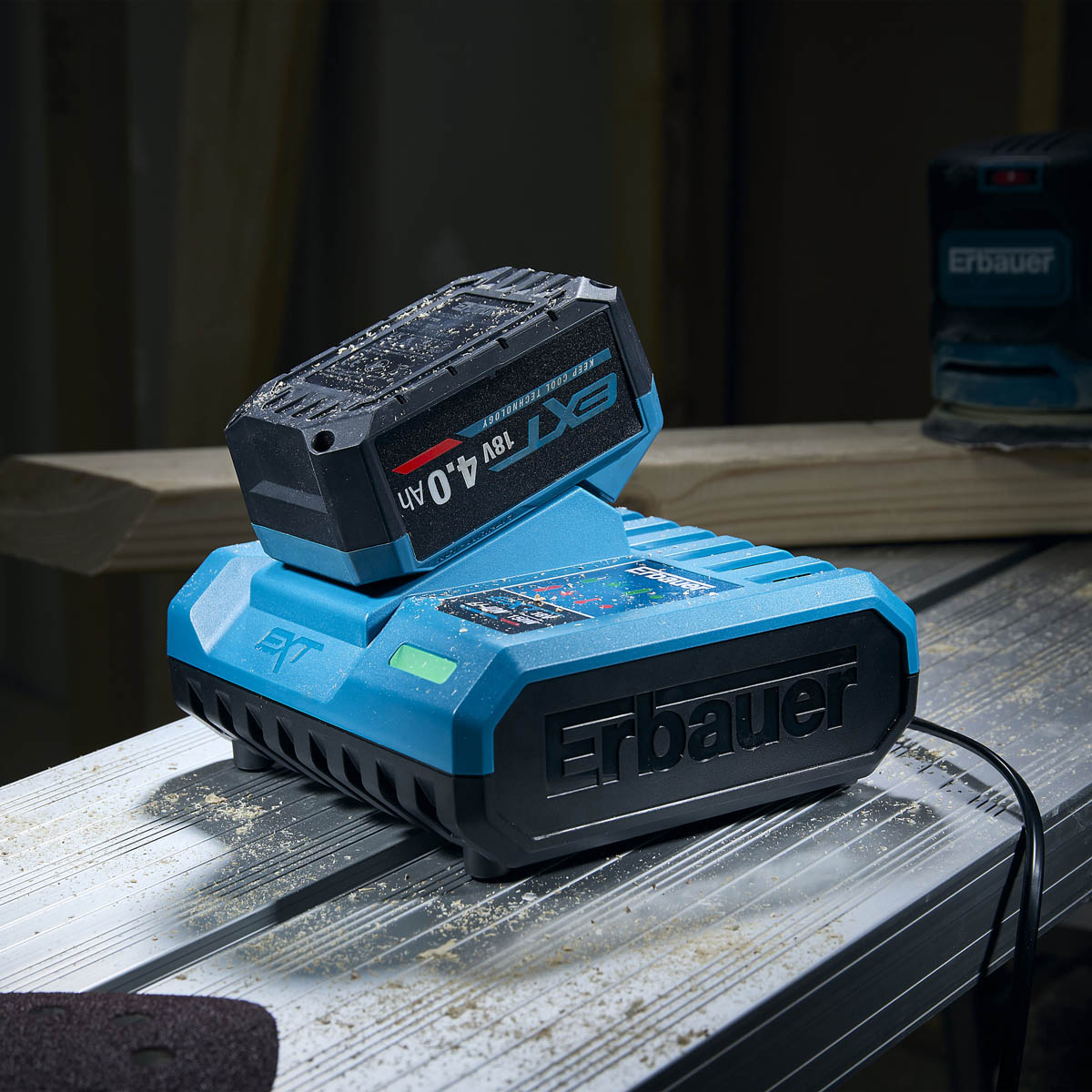 Erbauer Battery Charger Standard 6A Li-Ion EXT Keep Cool LED Indicator 230-240V - Image 4