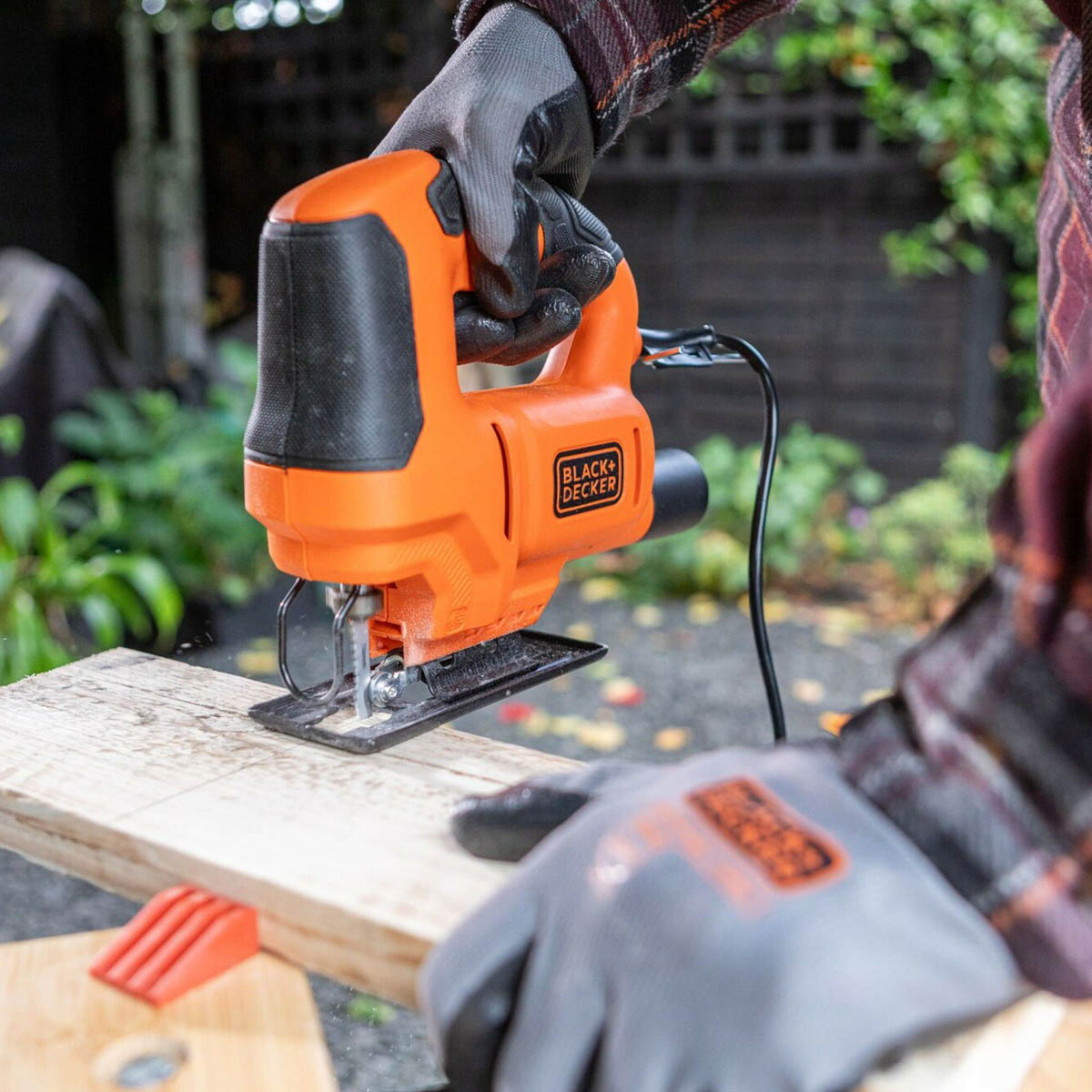 Black+Decker Jigsaw BES602-GB Corded Electric Pendulum Powerful 400W 230V - Image 2