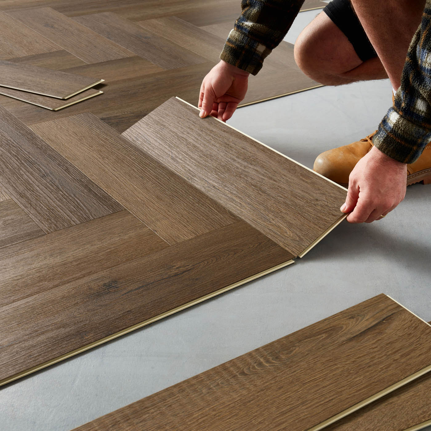 Vinyl Click Plank Flooring Dark Brown Oak Effect Waterproof Heavy Duty 1.95m² - Image 6