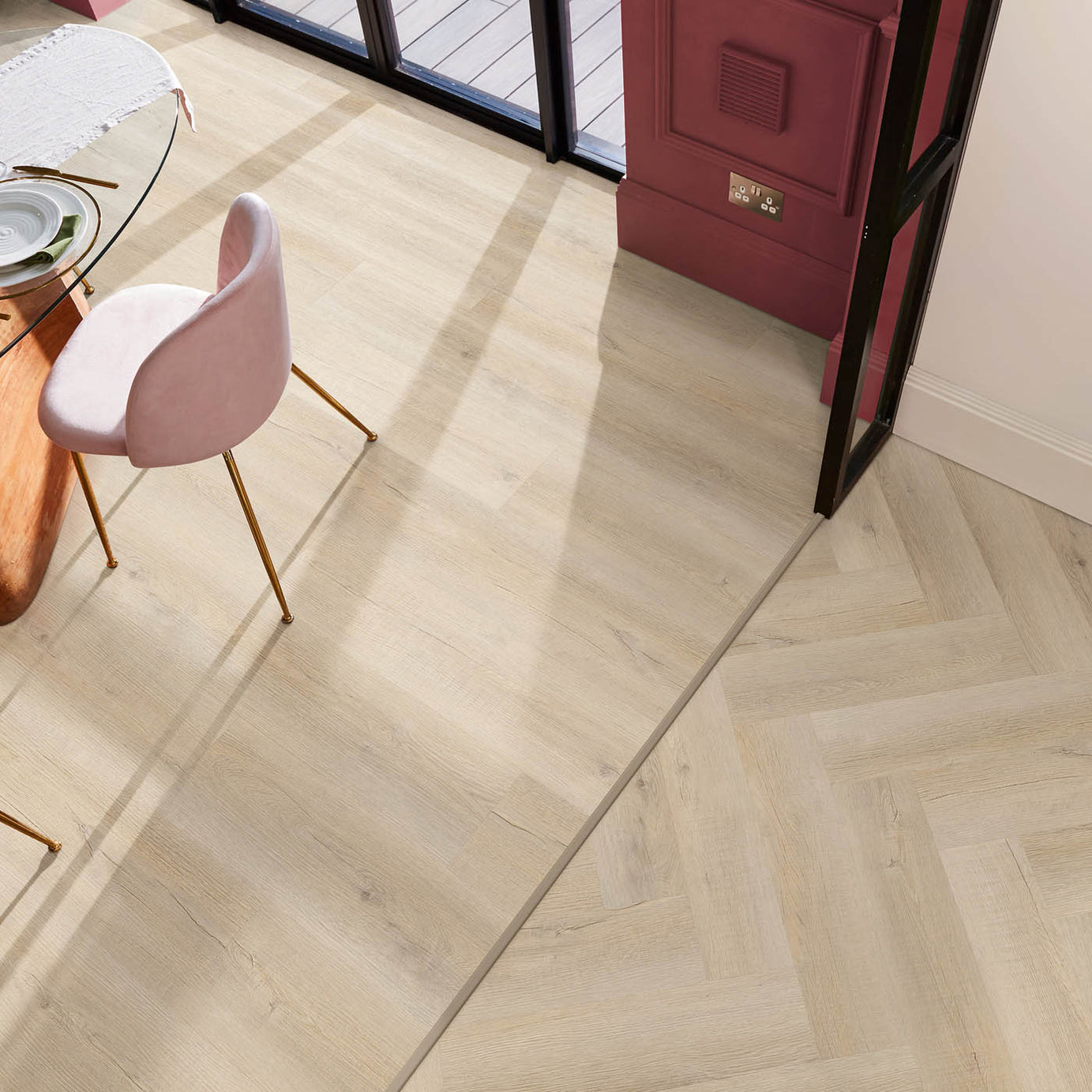 Vinyl Click Planks Beige Taupe Matt Light Oak Effect Embossed Waterproof 3.2m² - Image 5