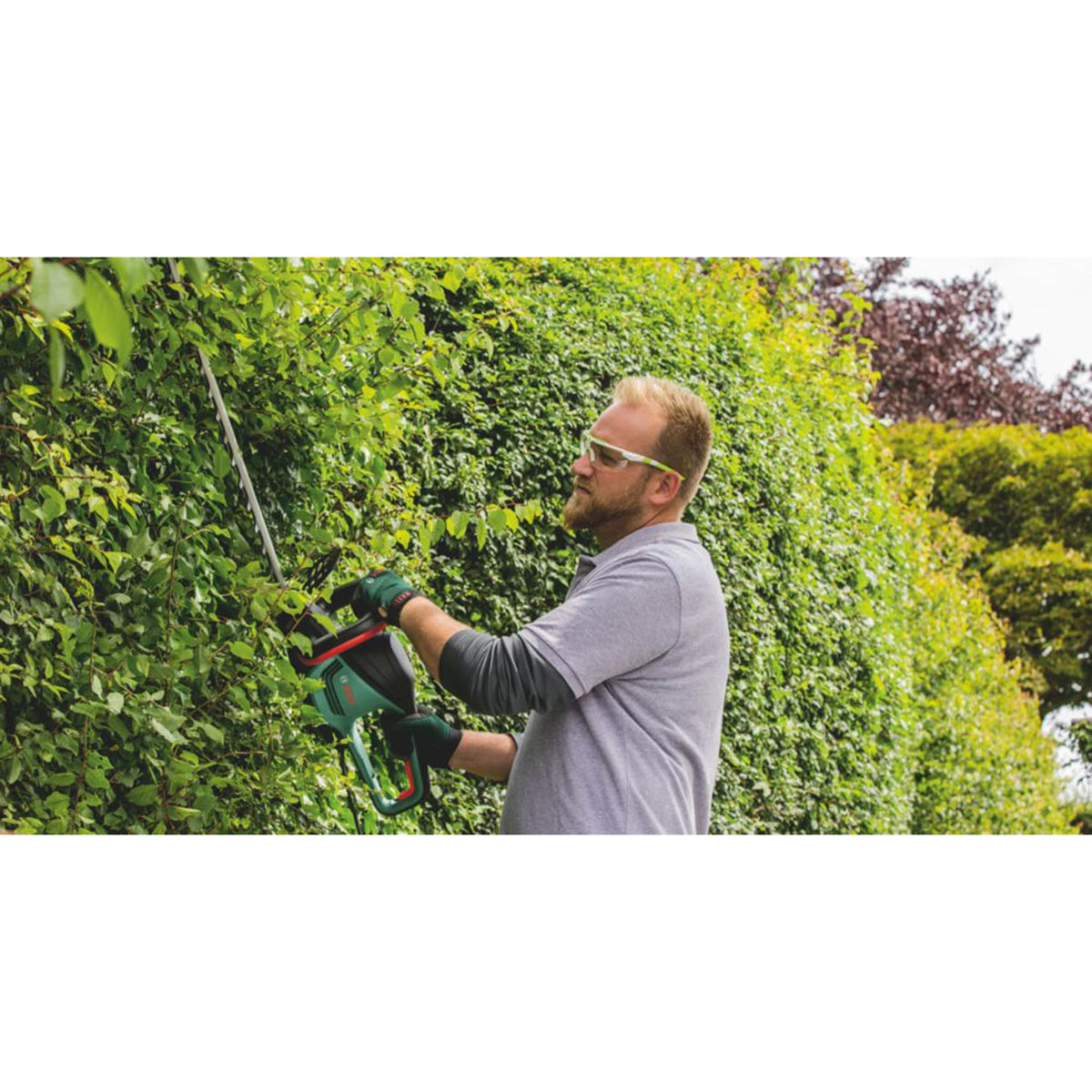 Bosch Hedge Trimmer Universal Cordless 55cm 18V Li-Ion Power for All Body Only - Image 5