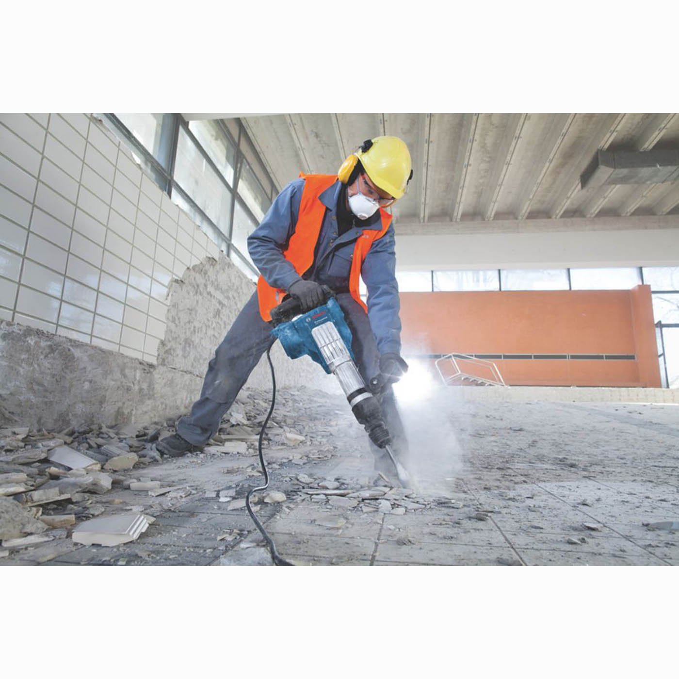 Bosch Concrete Breaker Electric 110V GSH11VC SDS Max Demolition Hammer 1700W - Image 3