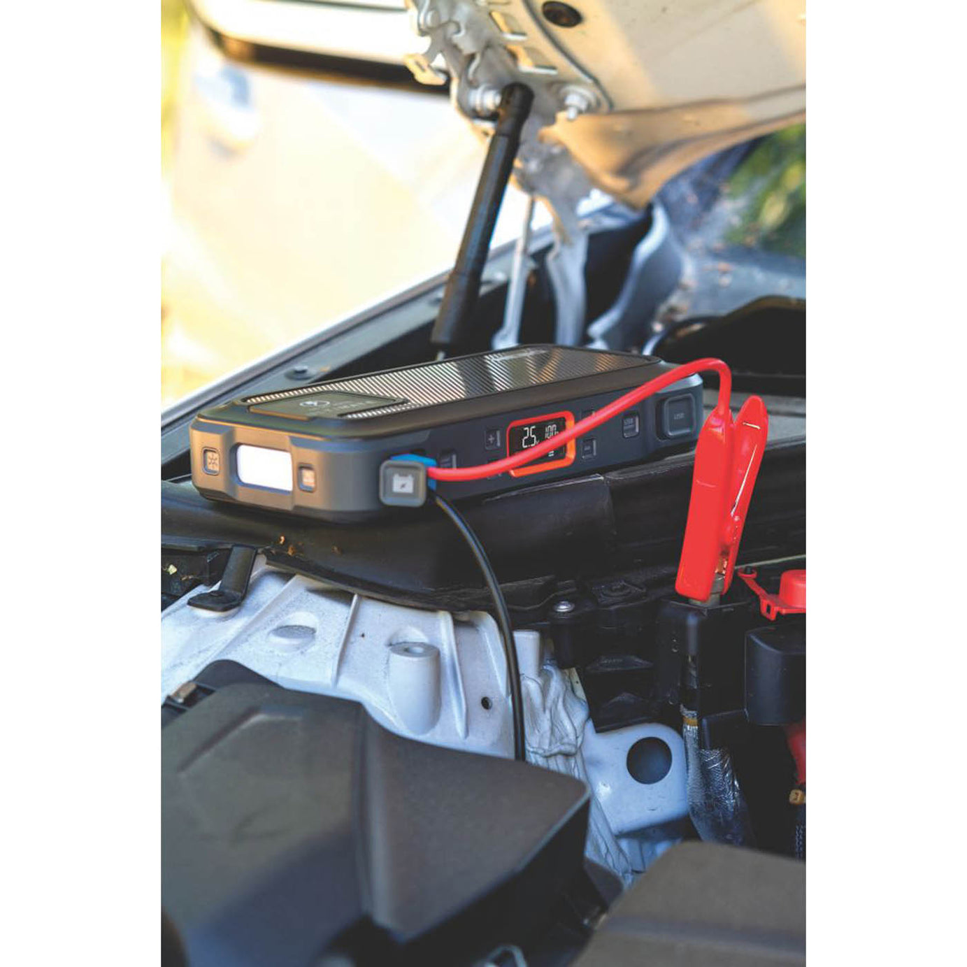 Nebo Ultimate 5.0Ah Li-Ion Jump Starter + Type A & C USB Charger - Image 6
