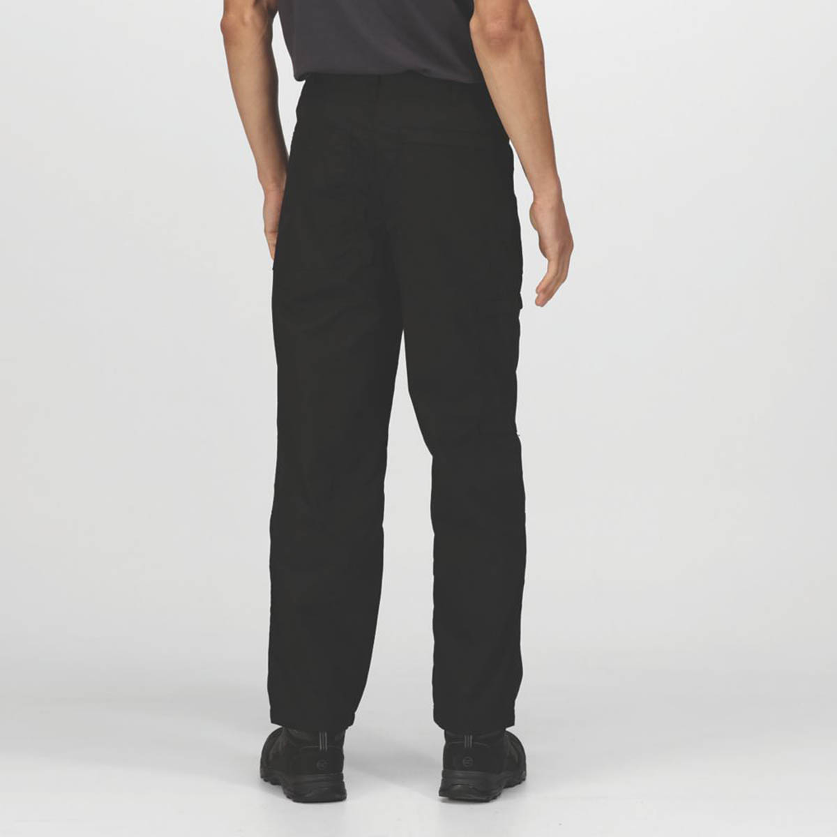 Regatta Work Trousers Mens Classic Fit Black Multi Pockets Cargo 32W 33L - Image 4