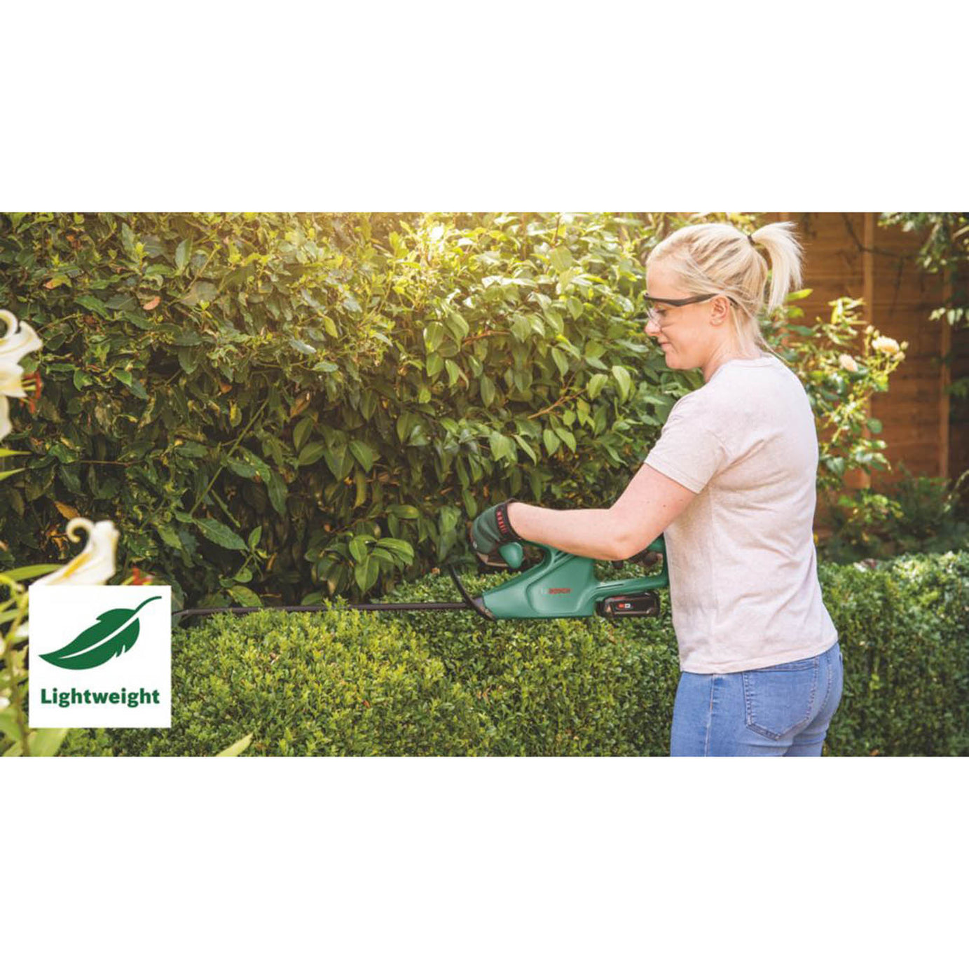 Bosch Hedge Trimmer EasyHedgeCut 18-45 i Cordless 45cm 18V Li-Ion Body Only - Image 2