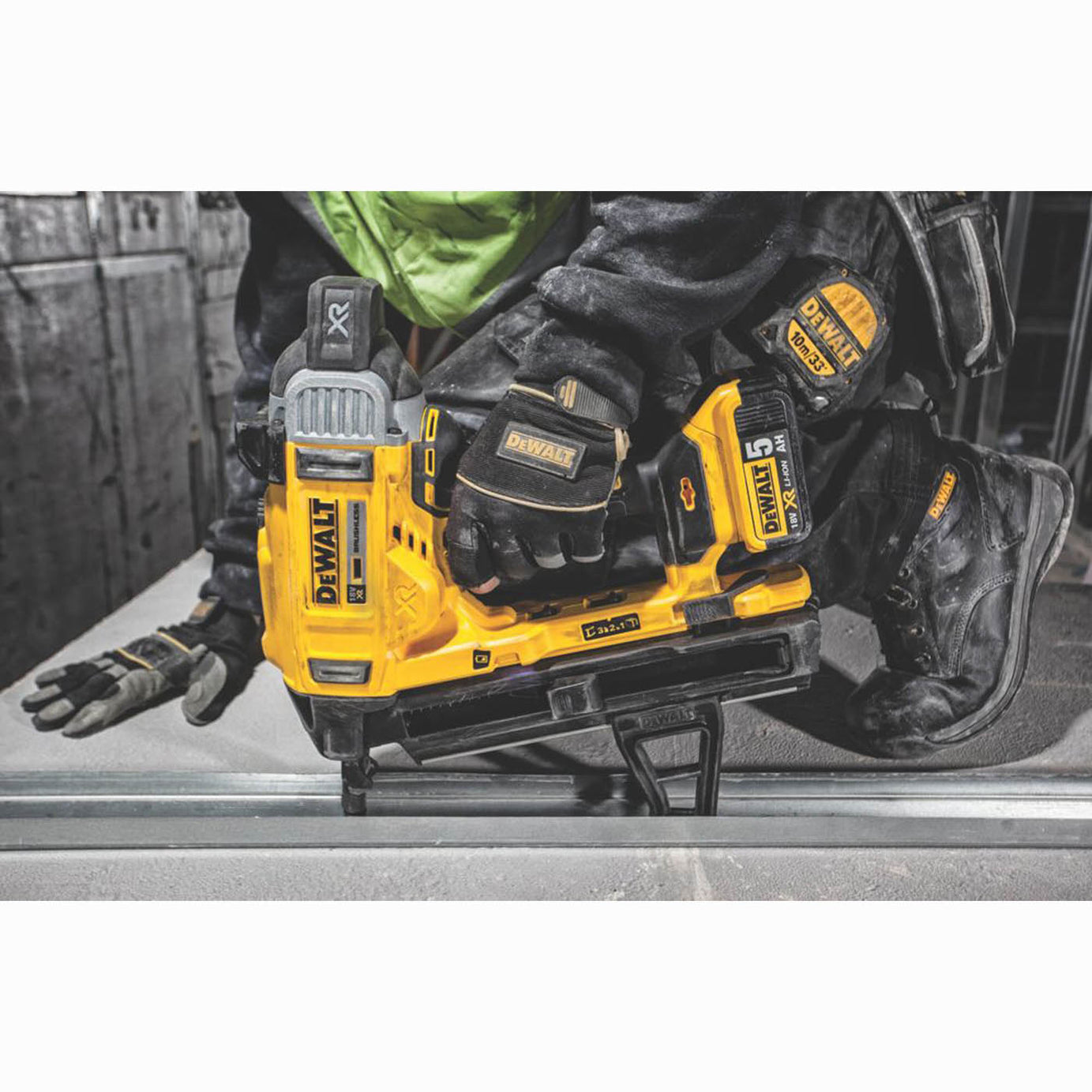 DeWalt Nail Gun Cordless 18V 2x5.0Ah Li-Ion DCN890P2-GB Concrete Steel Nailer - Image 6