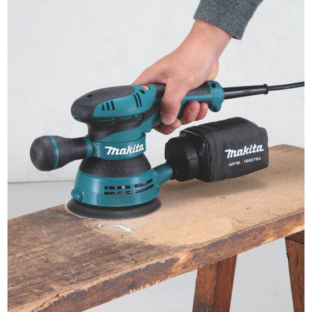 Makita Random Orbit Sander Electric BO5041 Compact Front Handle125mm 300W 110V - Image 3