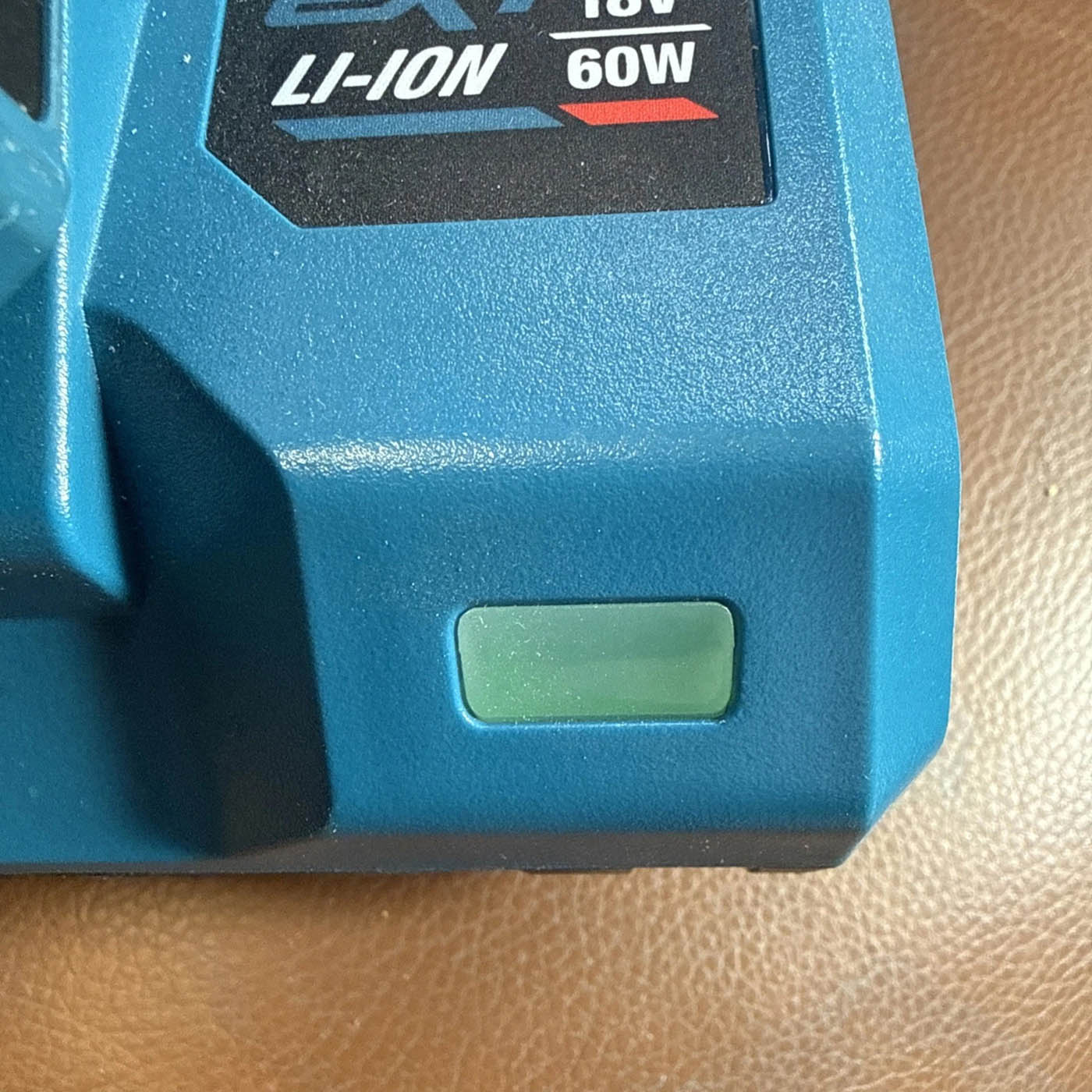 Erbauer Battery Charger 18V Li-Ion ERB1091CHR For Power Tools Compact 60W - Image 3